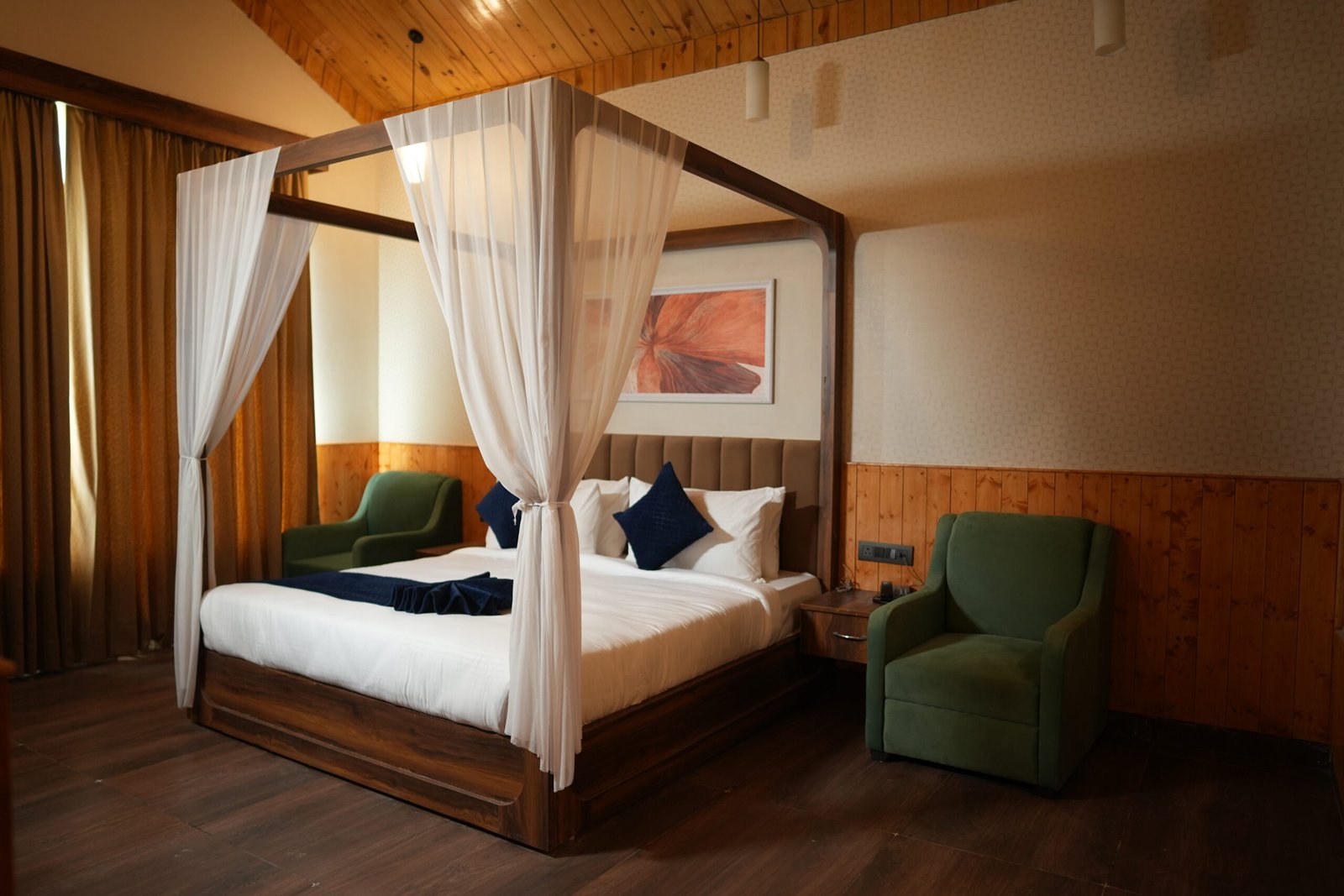 Signature Family Suite